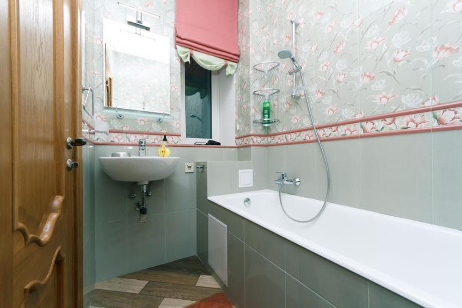Three-Room Apartments At The Polytechnic Institute Киев Экстерьер фото