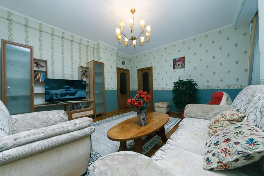 Three-Room Apartments At The Polytechnic Institute Киев Экстерьер фото